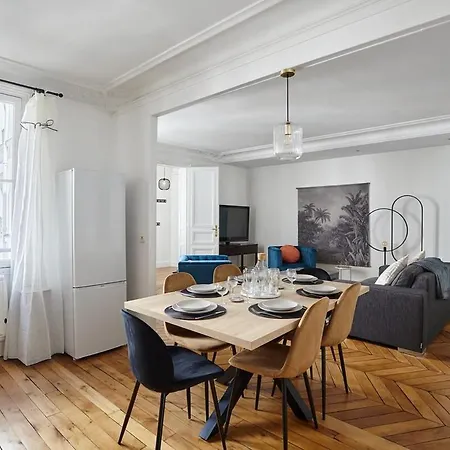 Apartment Sublime Appartement Champs Elysees